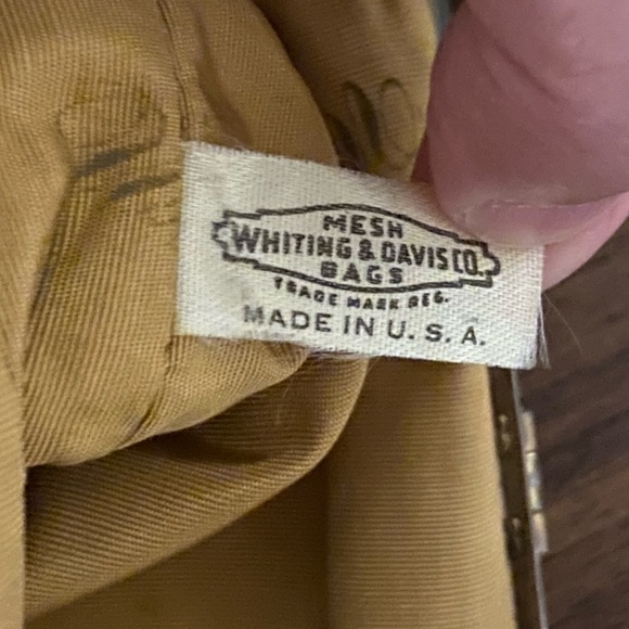 VINTAGE WHITING & DAVIS GOLD MESH CHAIN STRAP PURSE with RHINESTONE CLASP - Picture 5 of 5